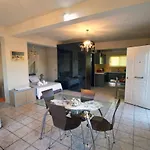 House With Sea Breeze-anemelia Appartement *