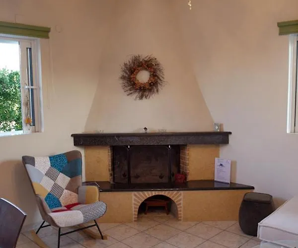 House With Sea Breeze-anemelia