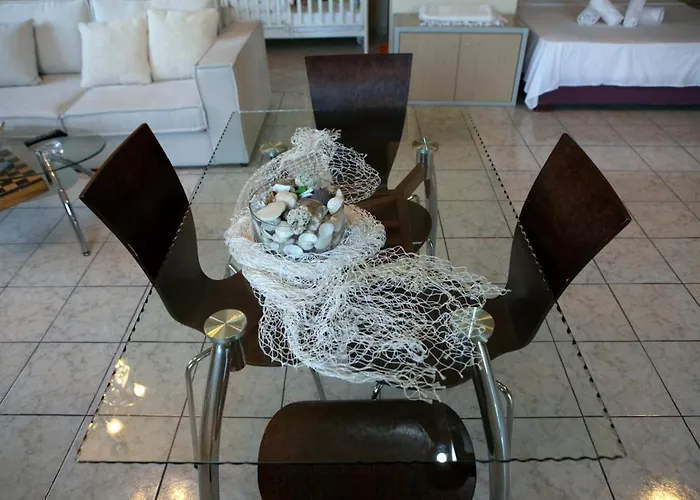 House With Sea Breeze-anemelia Lägenhet