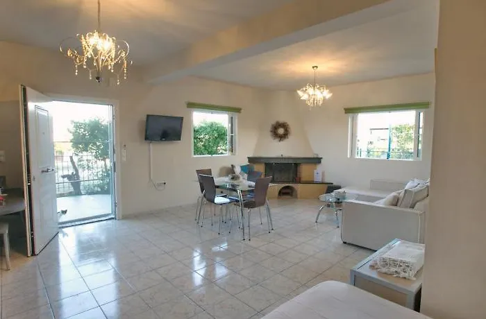 House With Sea Breeze-anemelia