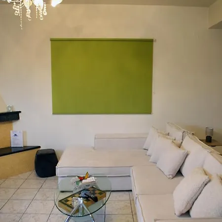 House With Sea Breeze-anemelia *