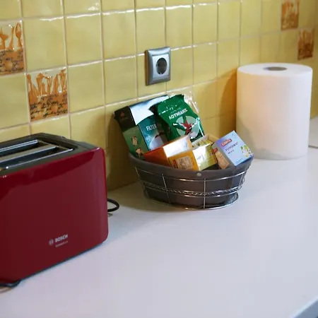 House With Sea Breeze-anemelia *