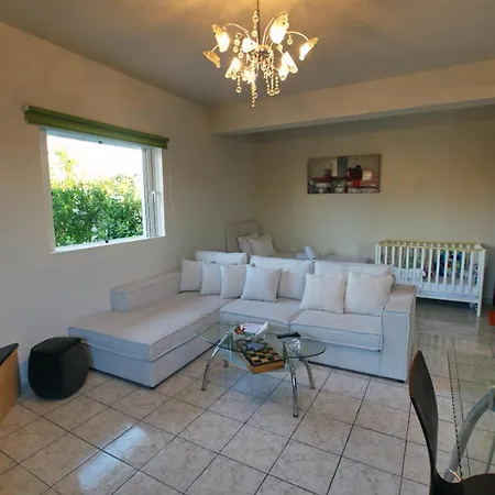 House With Sea Breeze-anemelia * 纳夫普利翁