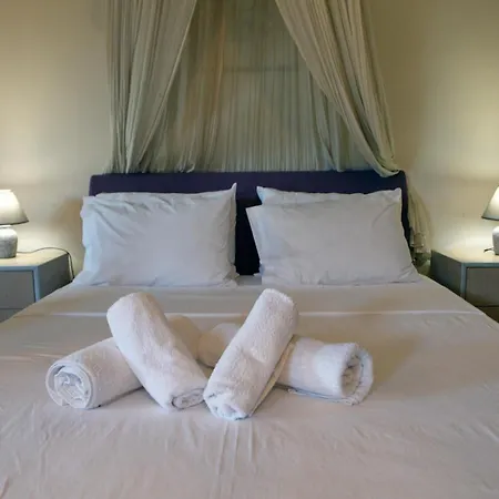 House With Sea Breeze-anemelia 纳夫普利翁