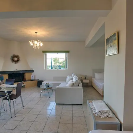 House With Sea Breeze-anemelia Apartment *