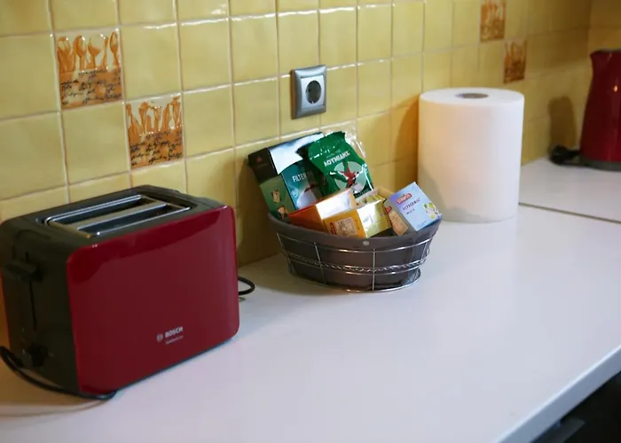 House With Sea Breeze-anemelia *