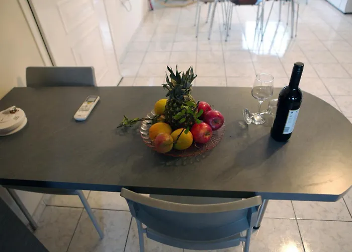 House With Sea Breeze-anemelia