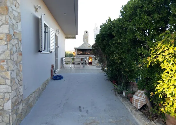 House With Sea Breeze-anemelia * Nauplion