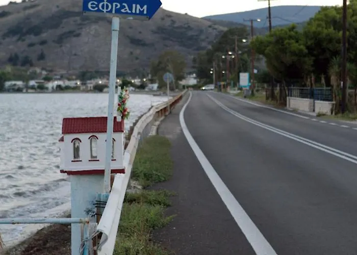 House With Sea Breeze-anemelia
